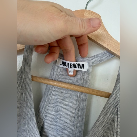 Joah brown v-neck racer back tank top - Picture 5 of 5